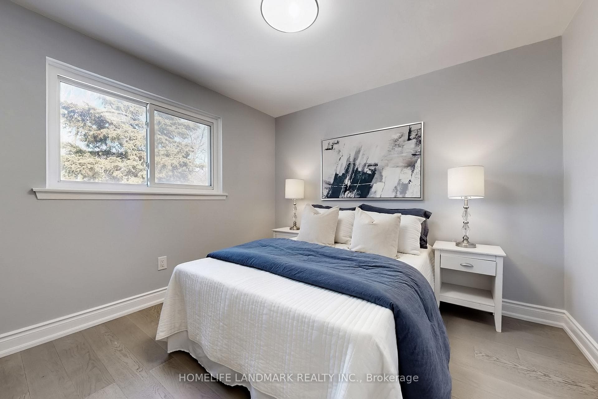 38 Pebblehill Square photo 24