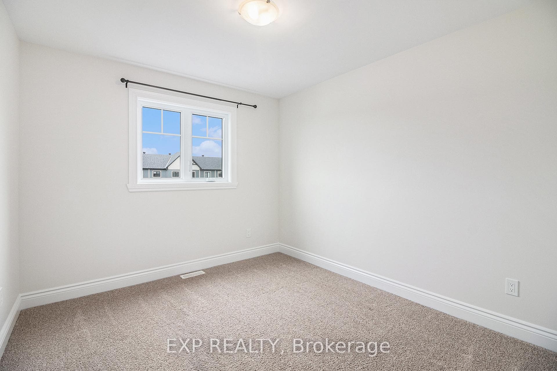 75 Gilberte Street photo 20