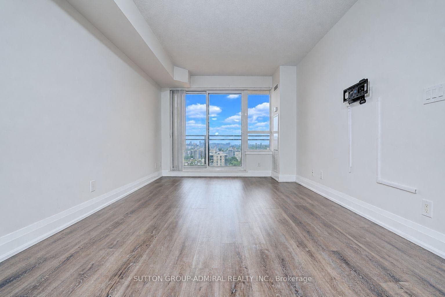 1060 Sheppard Avenue Unit 1408 photo 18