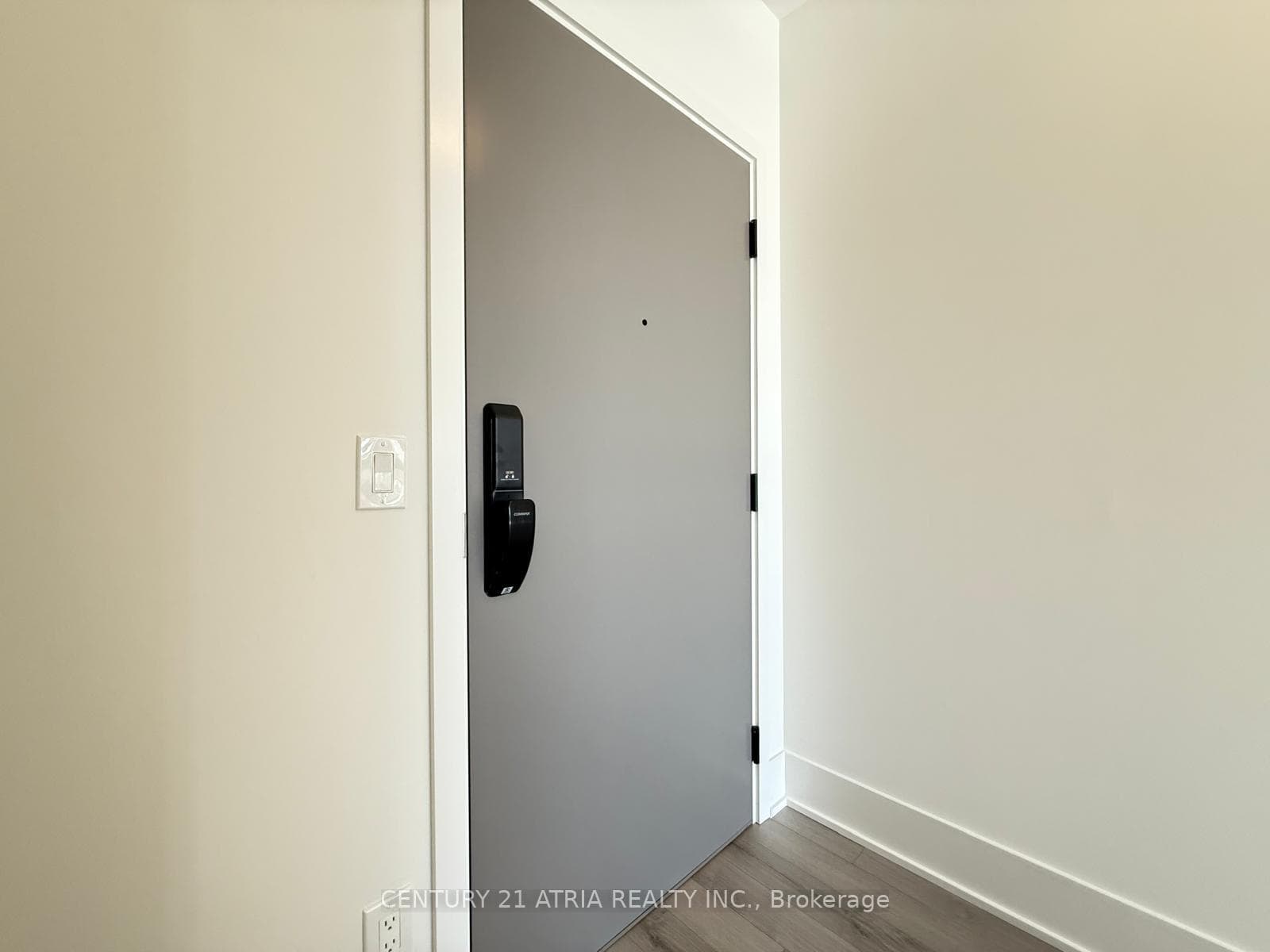 3079 Trafalgar Road Unit 2001 photo 35