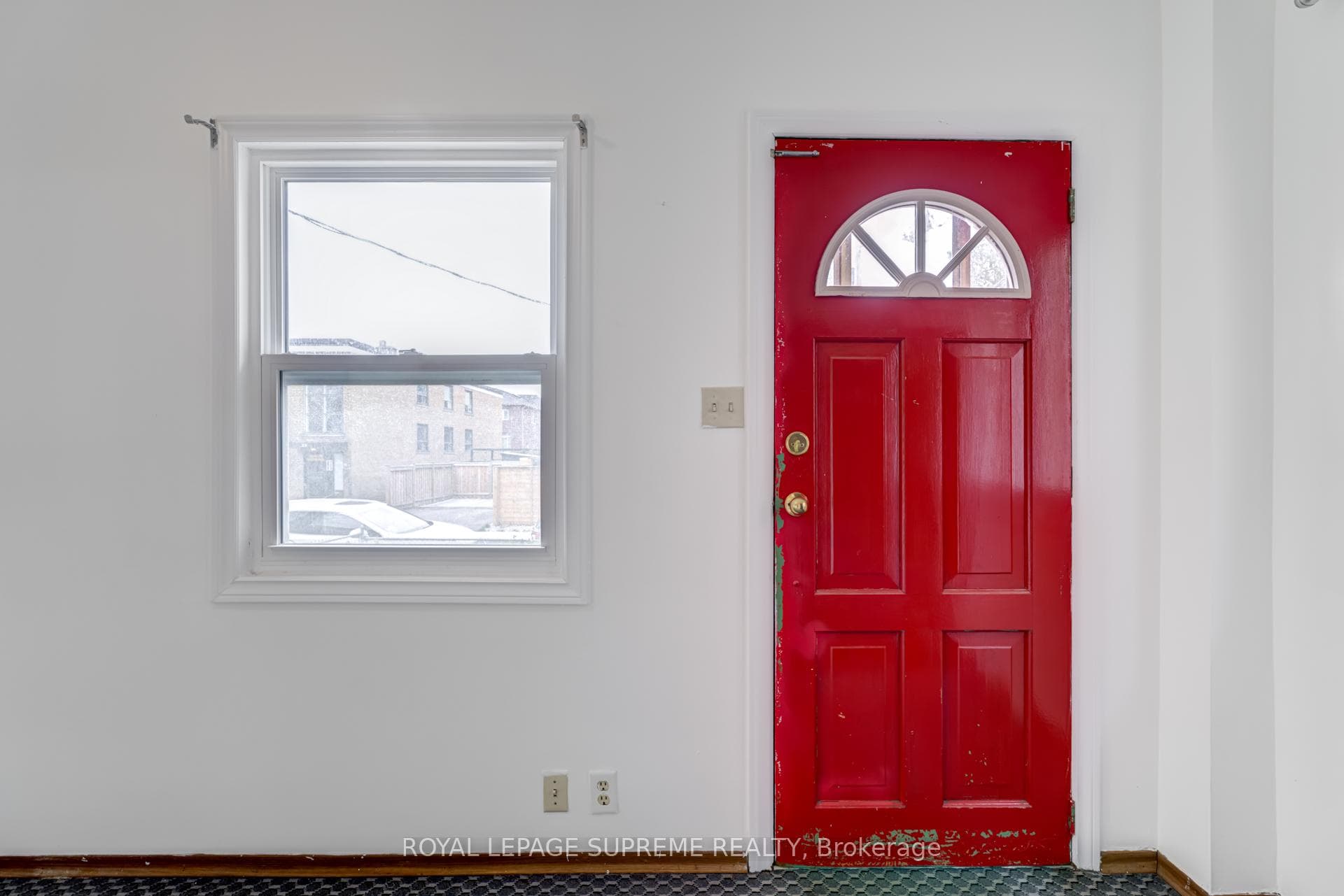 28 Thornton Avenue photo 4