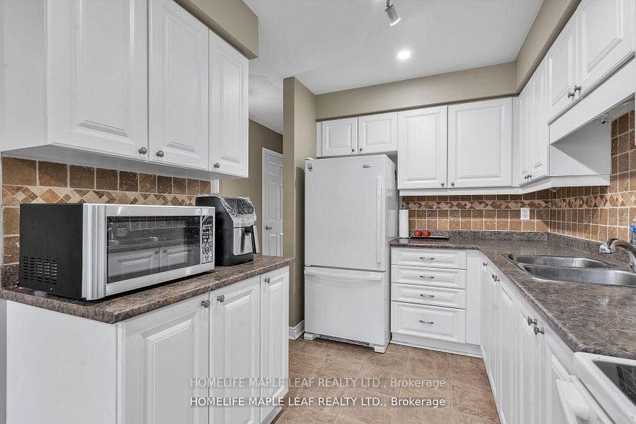 308 Conway Drive Unit 28 photo 11
