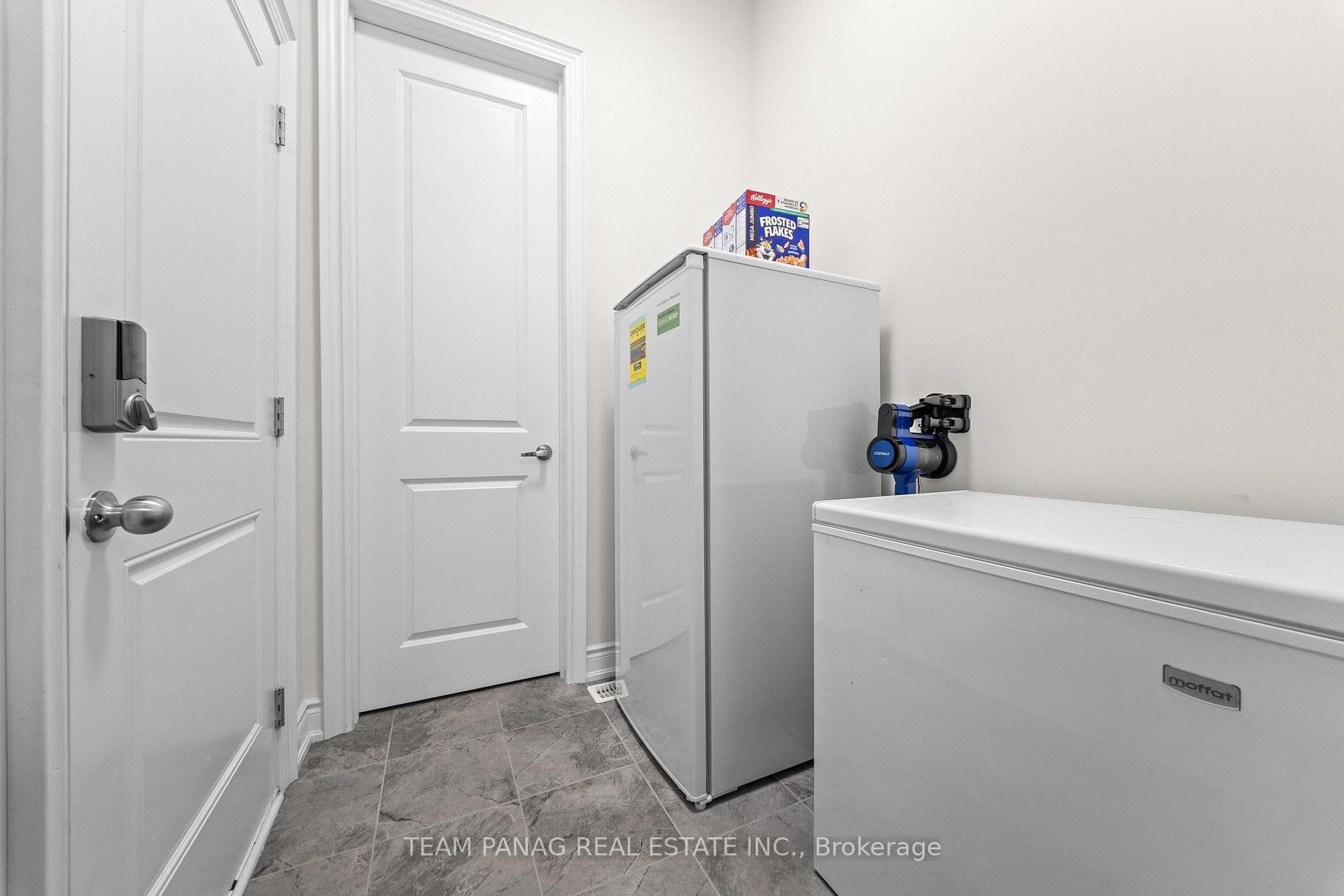 21 Aveena Road photo 27