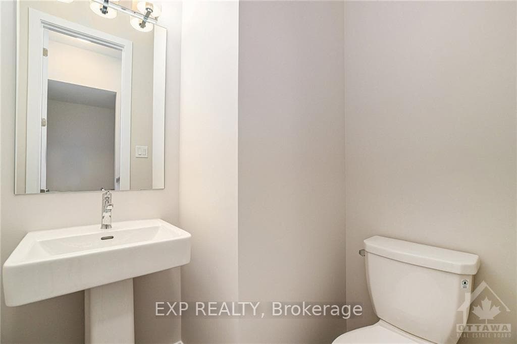 131 BEEBALM Crescent photo 14