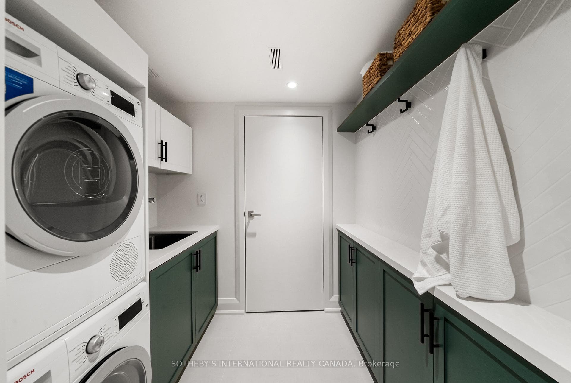 106 Glenayr Road photo 29