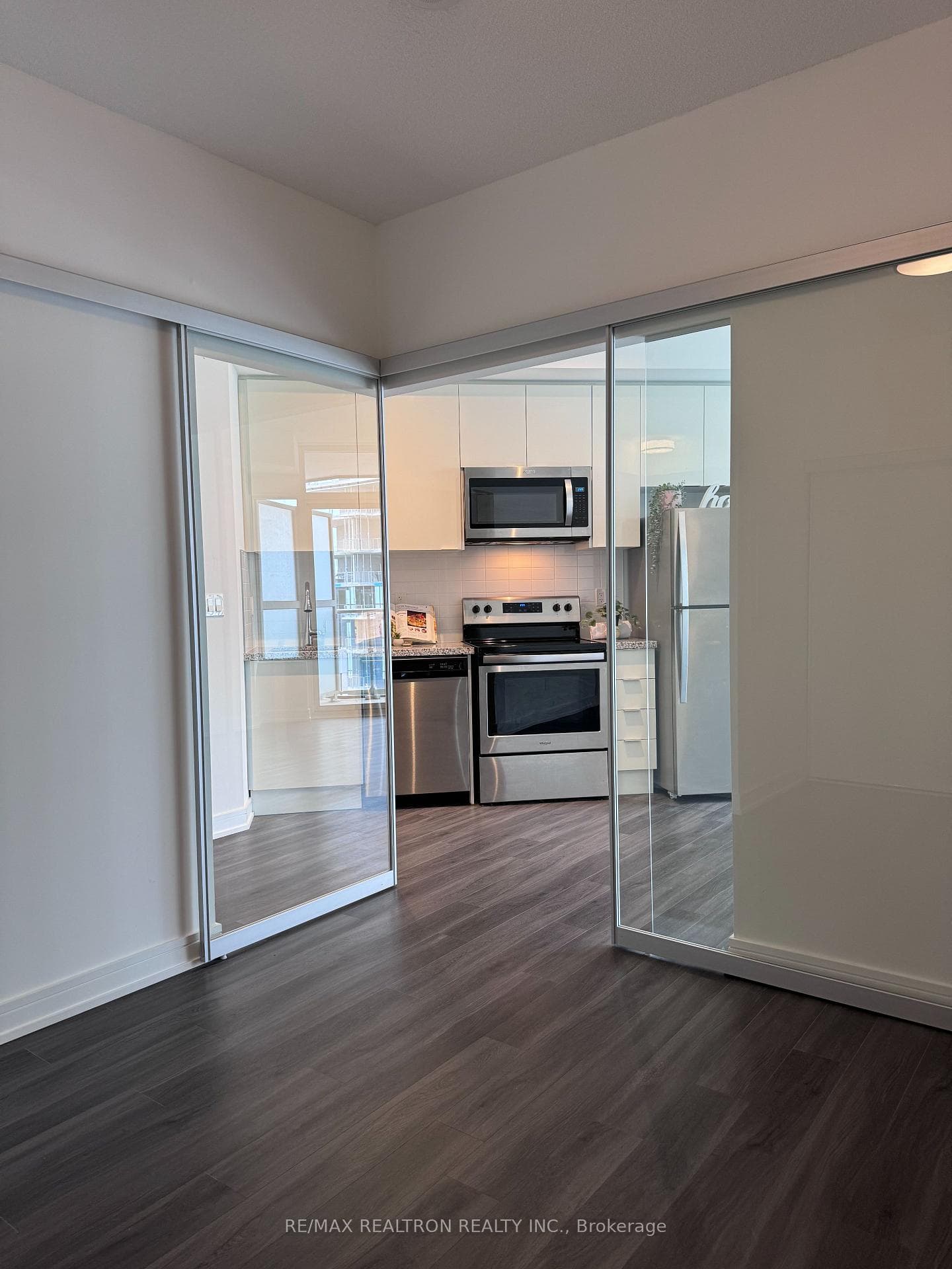 621 Sheppard Avenue Unit 637 photo 10