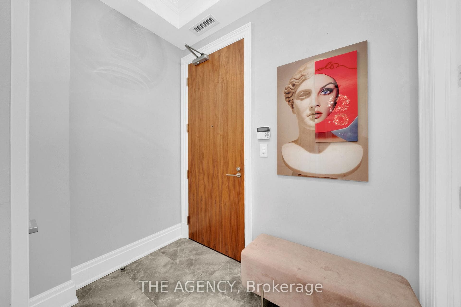 55 Scollard Street Unit 503 photo 3