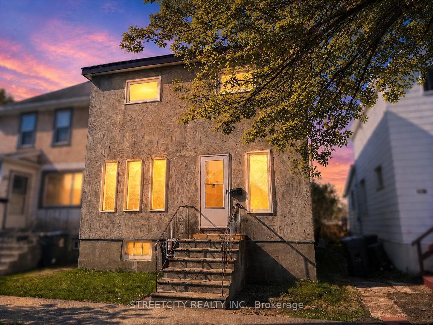 326 Ogden Street photo 1