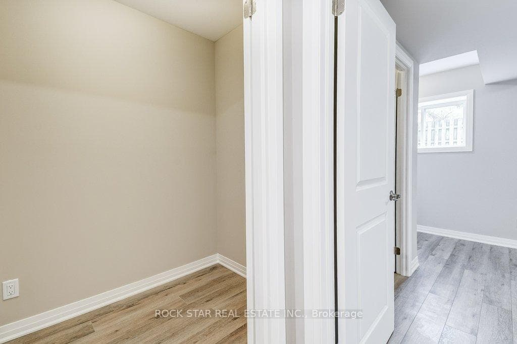 545 Trico Drive photo 40