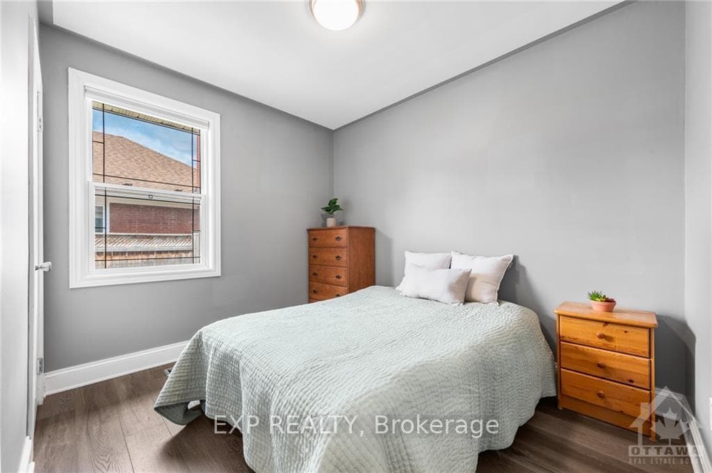 574 ALESTHER Street photo 10