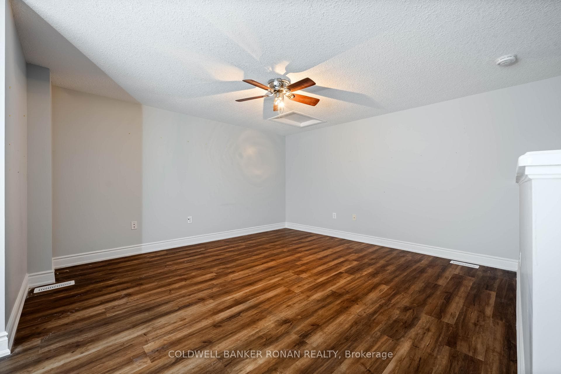 77 Montgomery Boulevard photo 38
