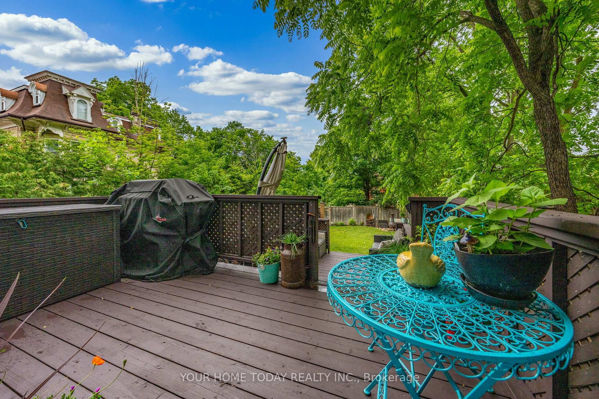7 Albert Street photo 24