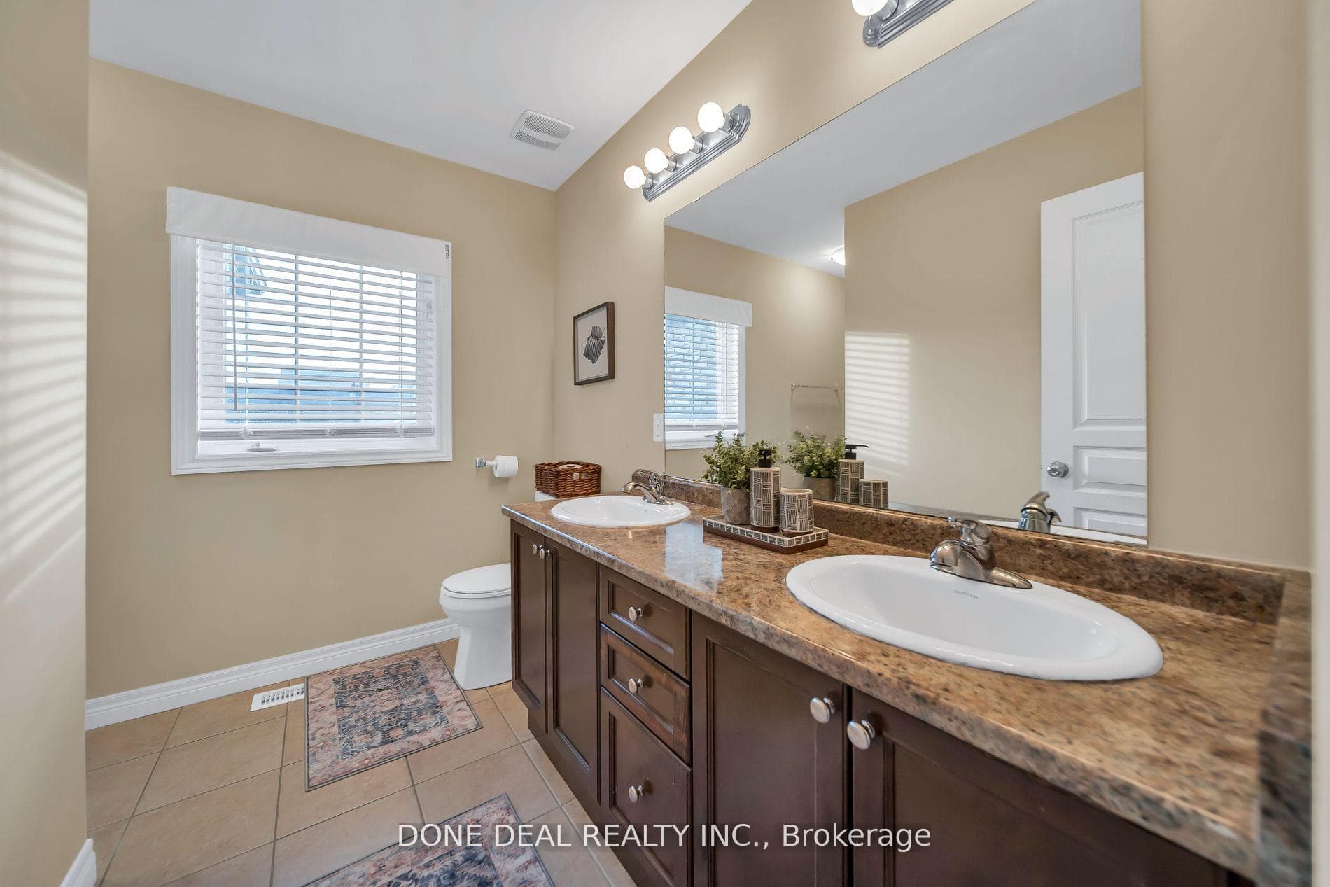 21 Bellagio Avenue photo 25