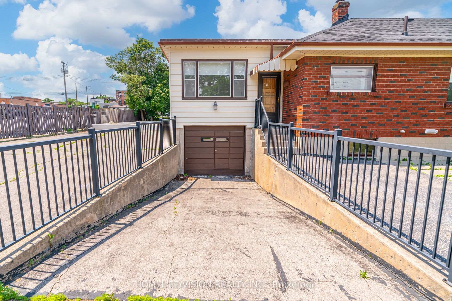 133 Mary Street photo 40