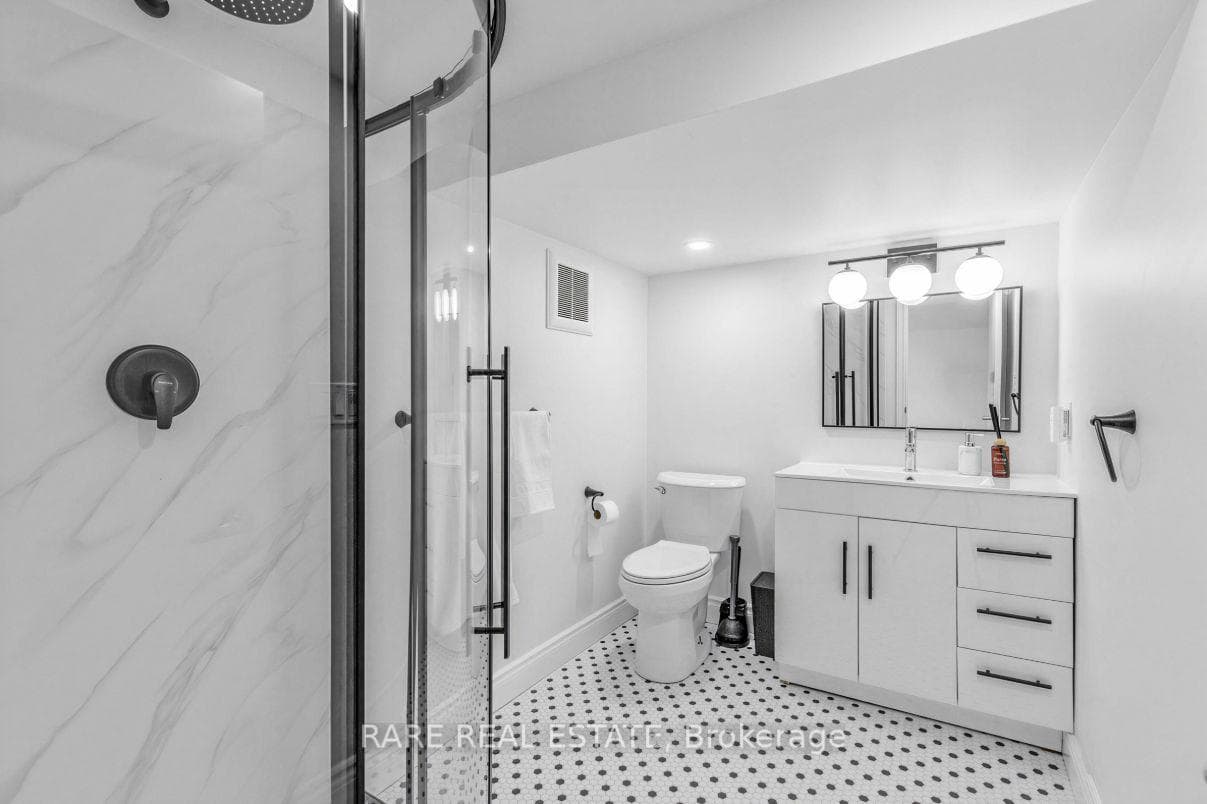 18 Earlscourt Avenue photo 43