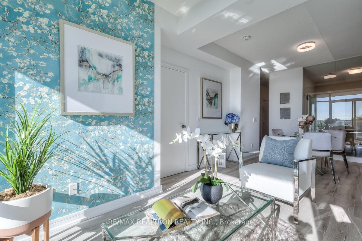 621 Sheppard Avenue Unit 628 photo 4