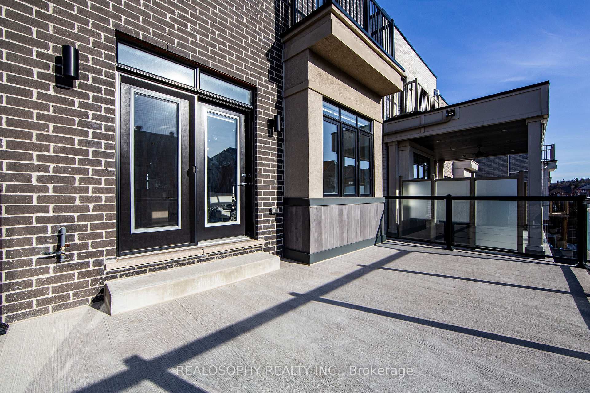 2 Hesperus Road photo 10