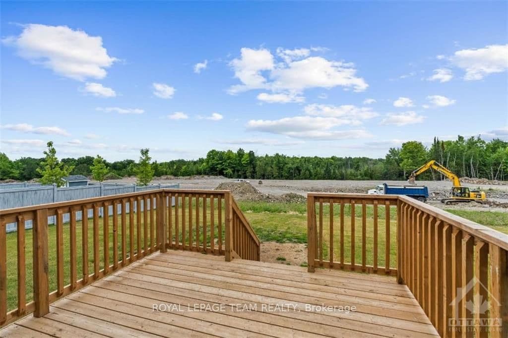302 WOOD Avenue photo 29