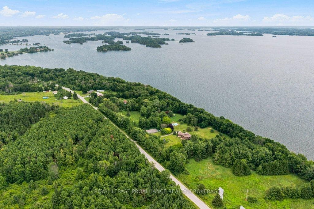 2576 Howe Island Drive photo 43