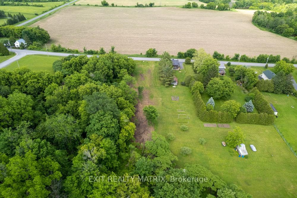 4530 THIRD LINE Road photo 14