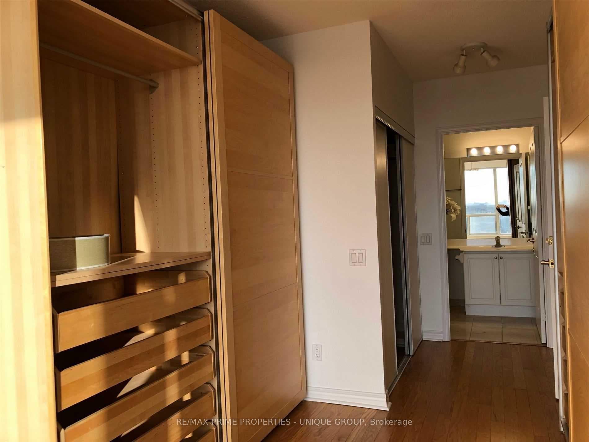152 St Patrick Street Unit Ph03 photo 12