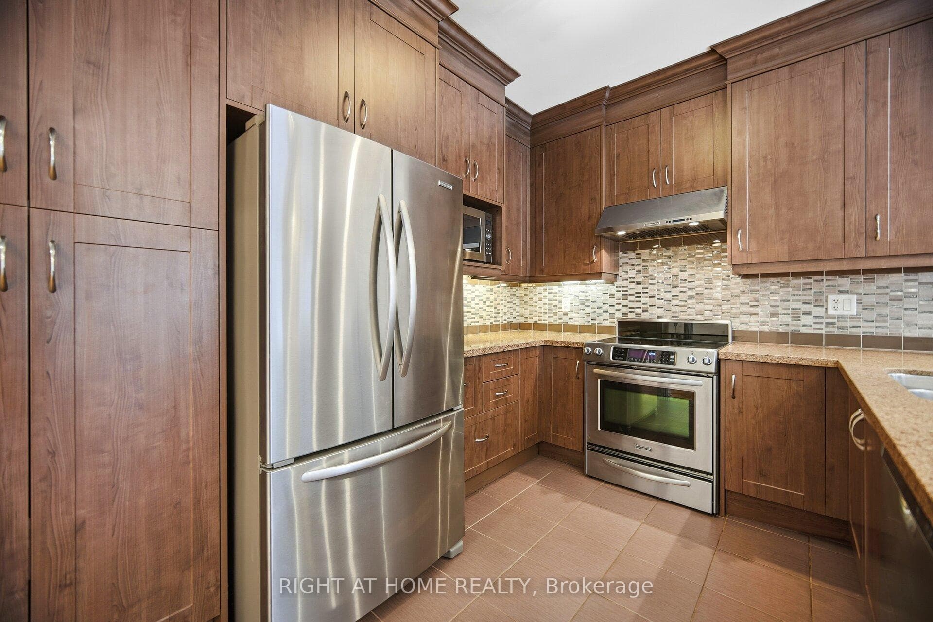 12 Jenny Thompson Court photo 19