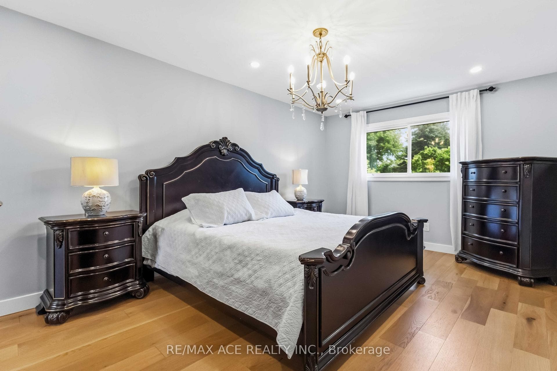 19 Barker Court photo 28