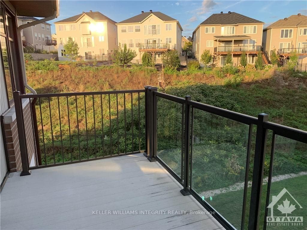 170 GUELPH Unit 303 photo 17