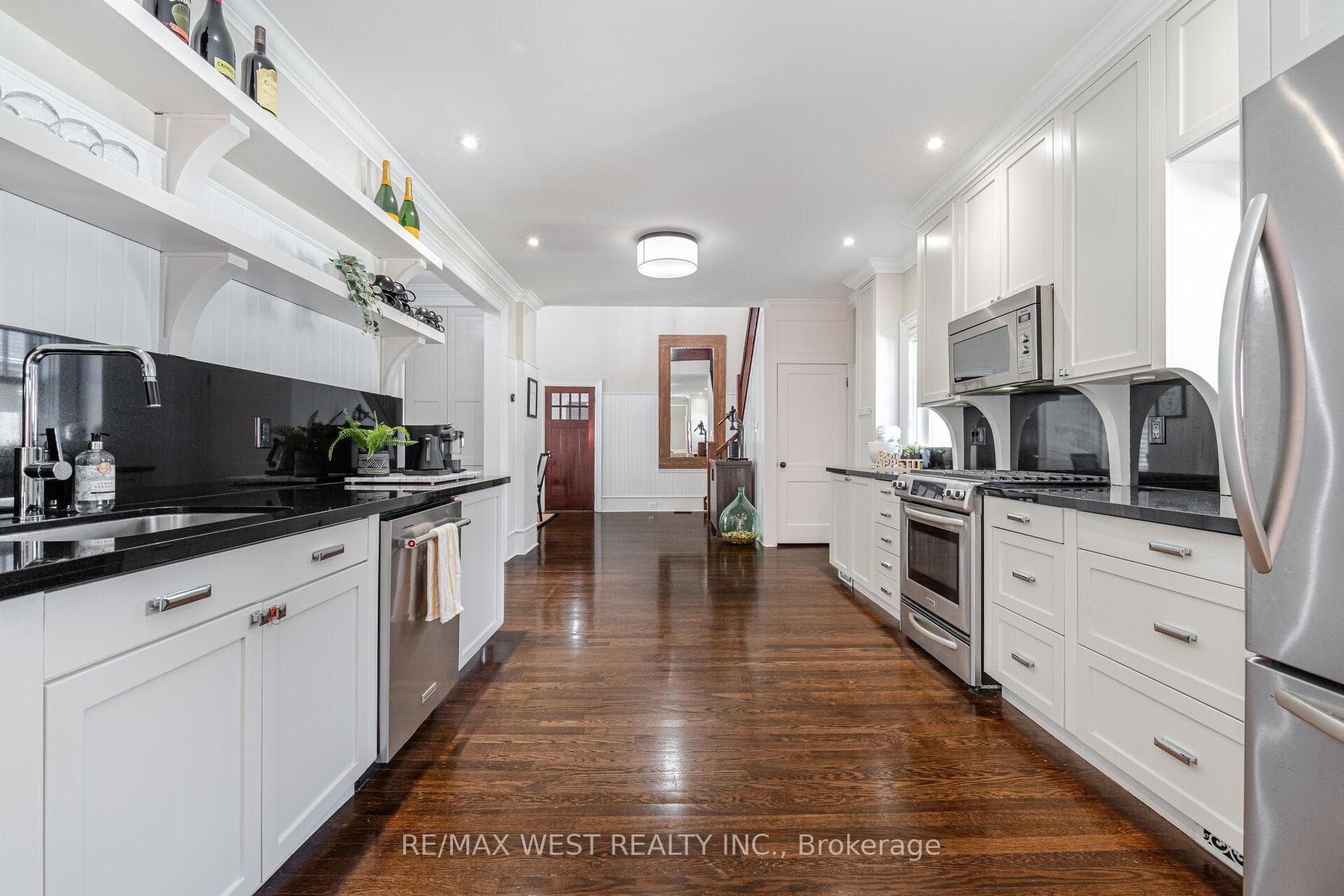 40 Connaught Avenue photo 11