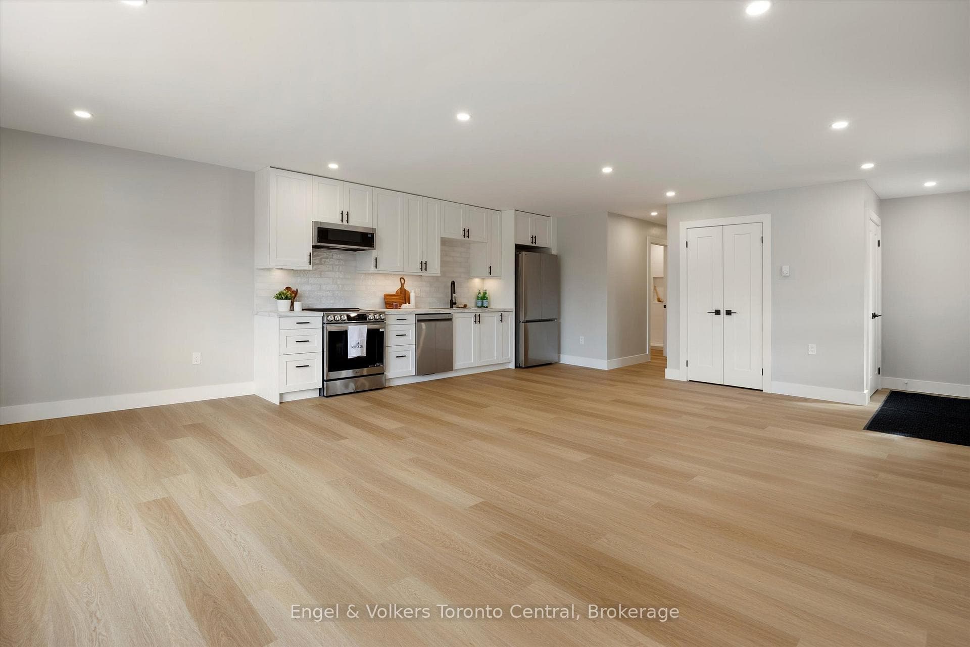 Lots of counter space