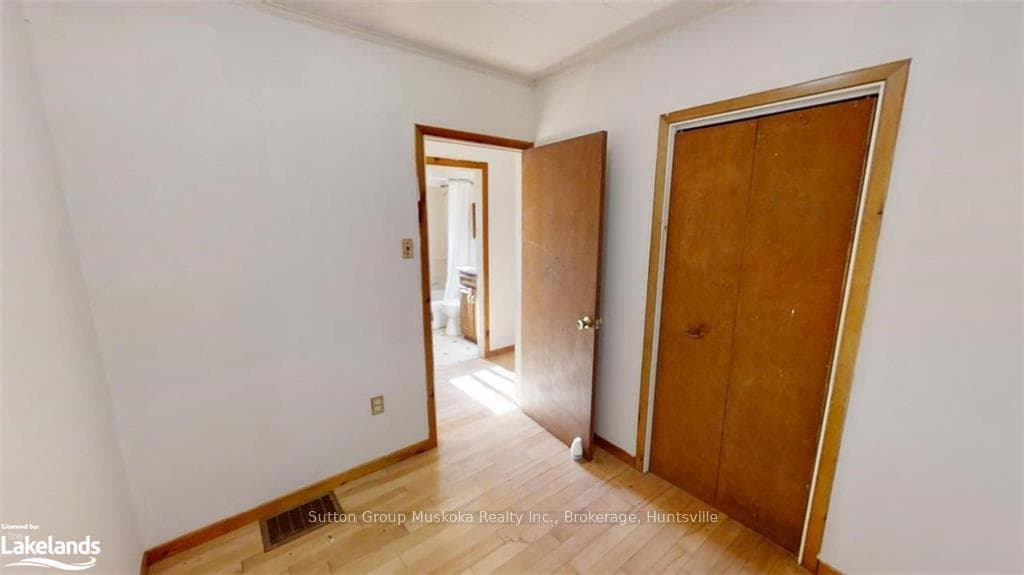 16 HERMAN Avenue photo 14