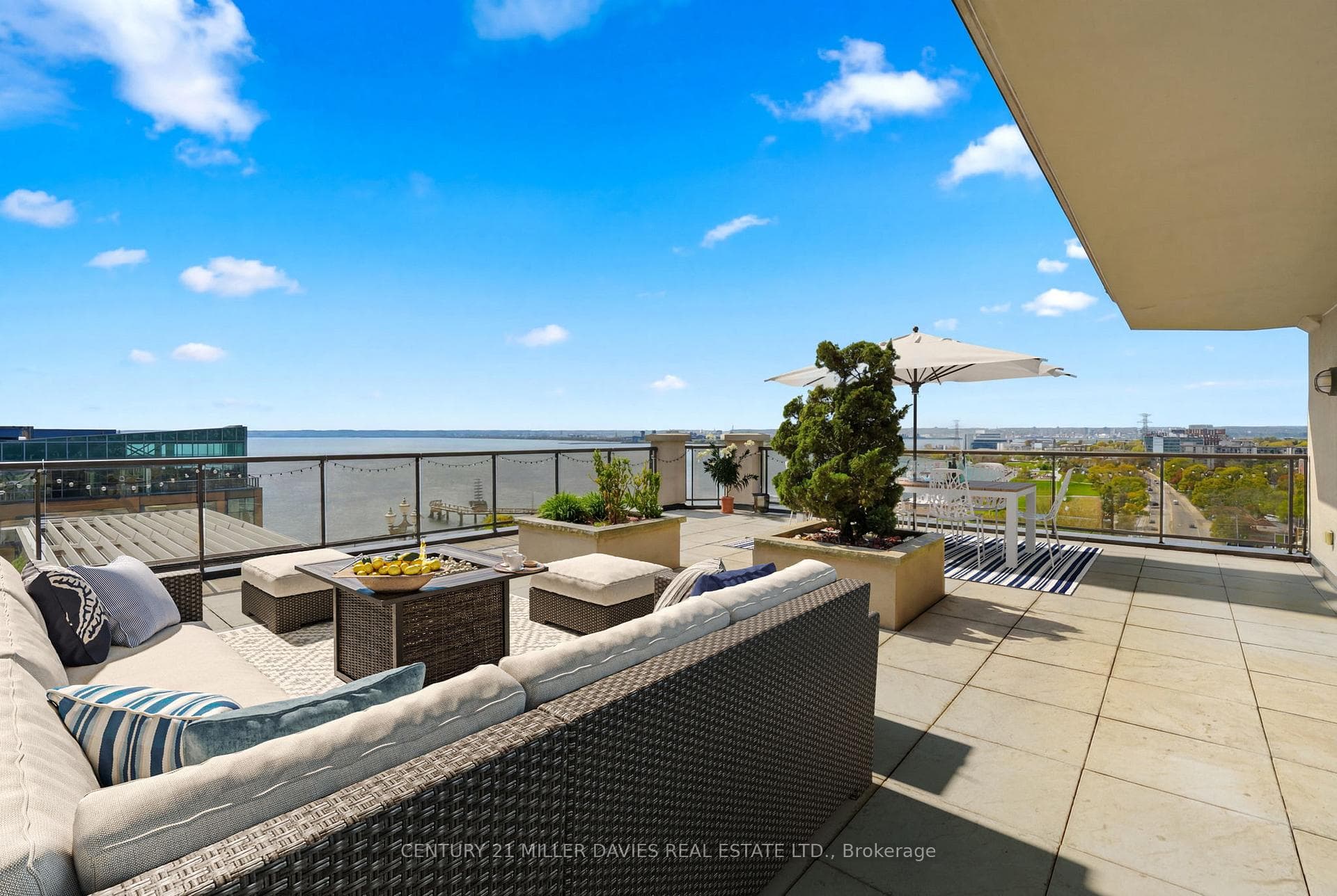 399 Elizabeth Street Unit 1202 photo 44