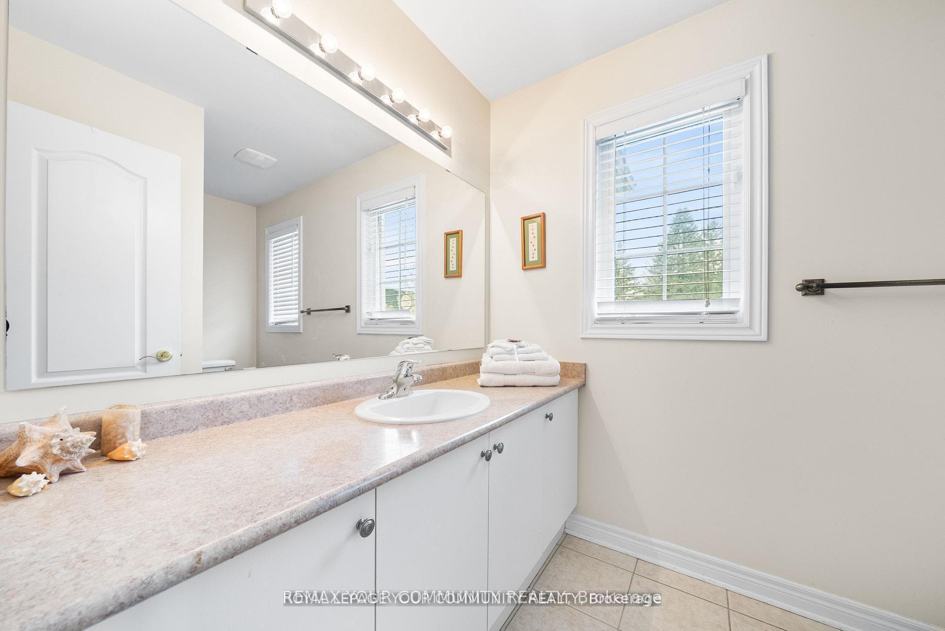 108 Headwater Crescent photo 25