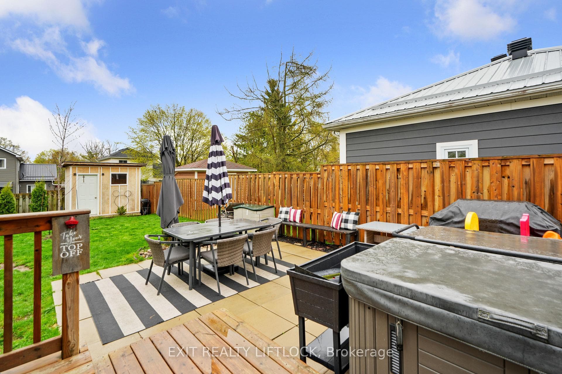 36 Kawartha Heights Boulevard photo 16
