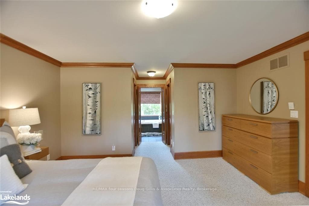 21 FOREST Drive photo 23