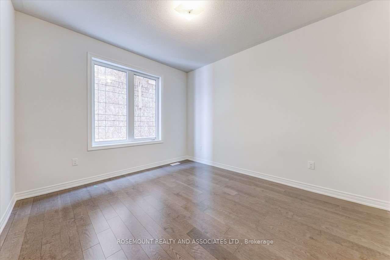 220 Boundary Boulevard photo 17