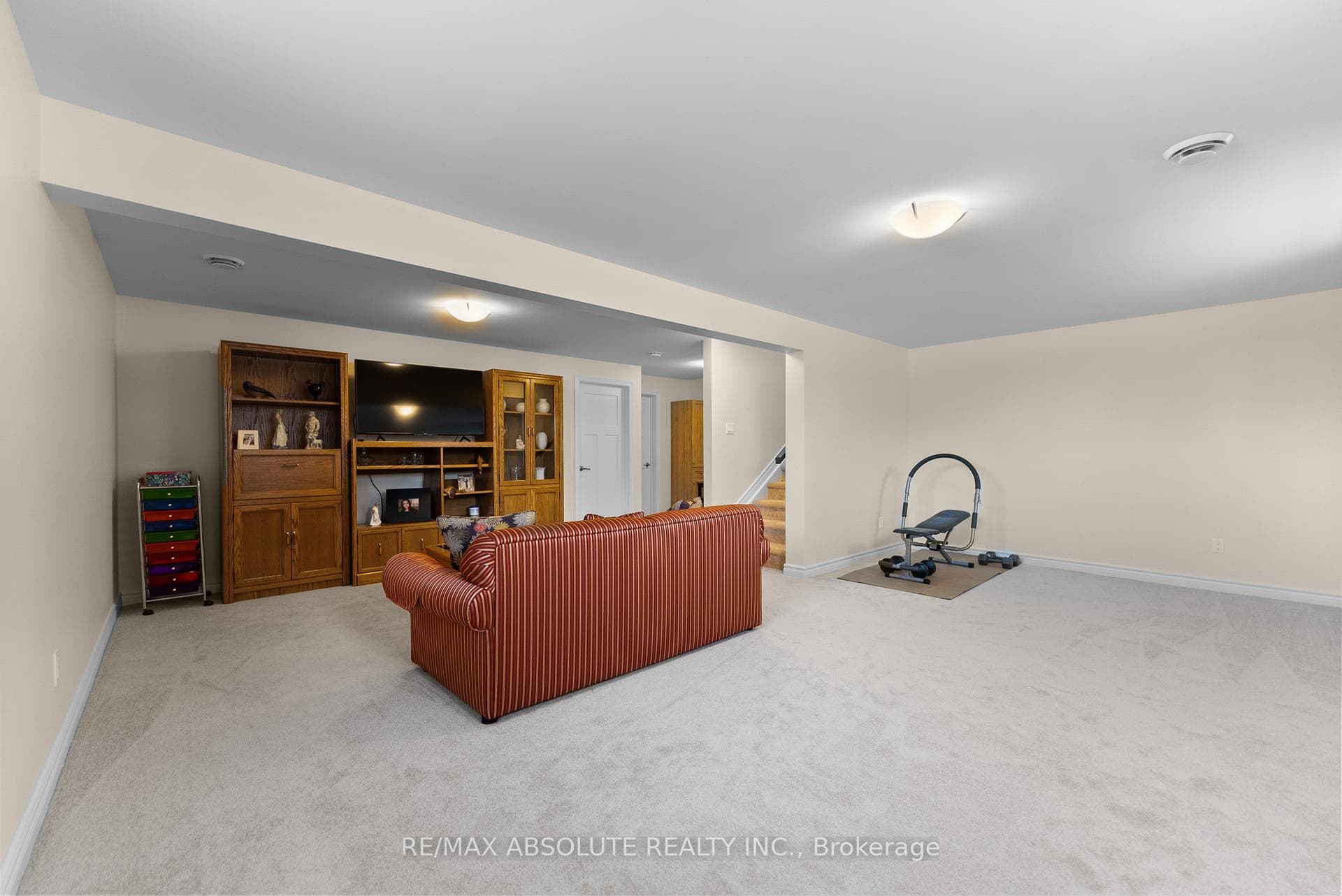 109 Seabert Drive photo 31