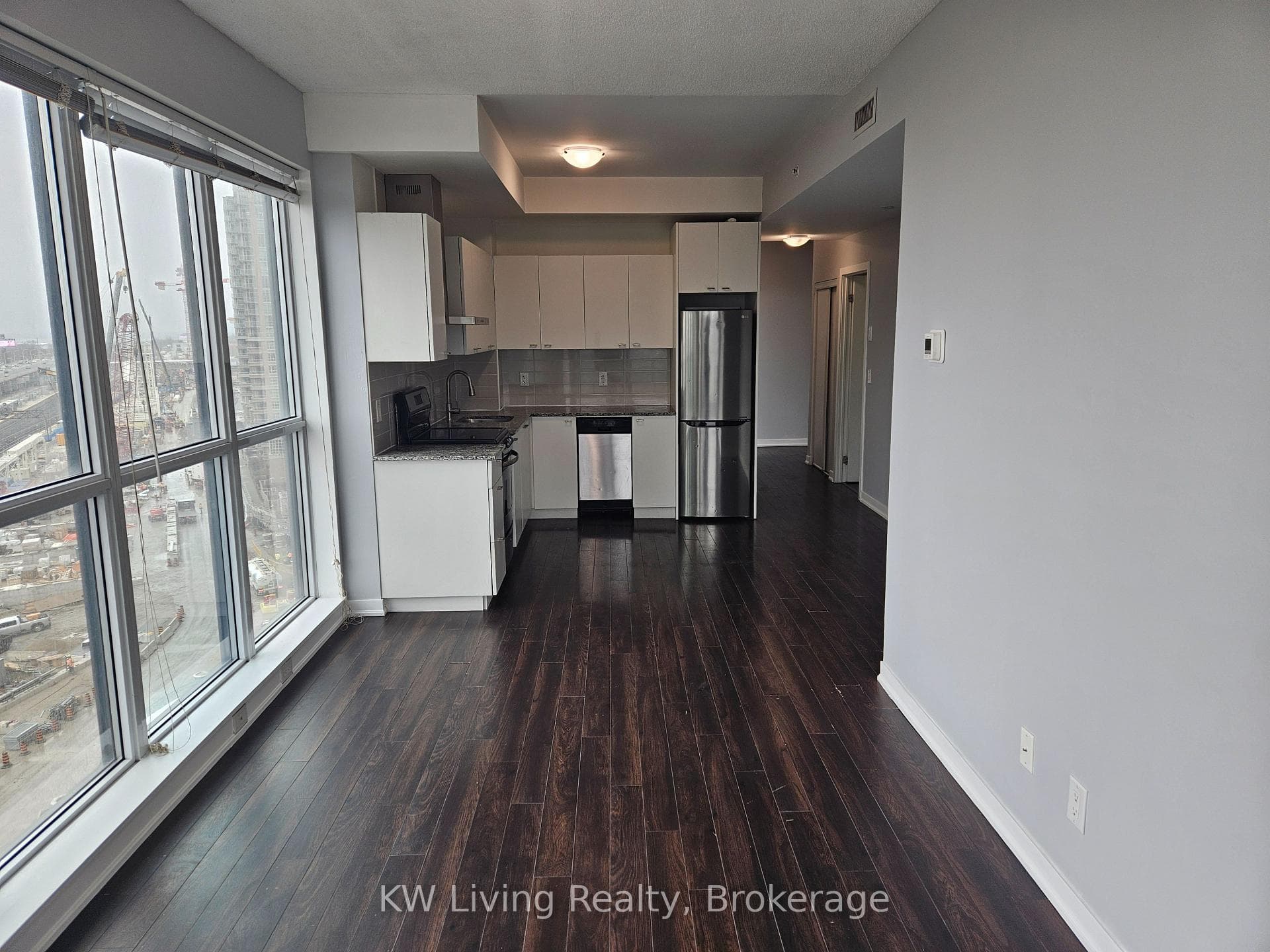 51 East Liberty Street Unit 912 photo 2