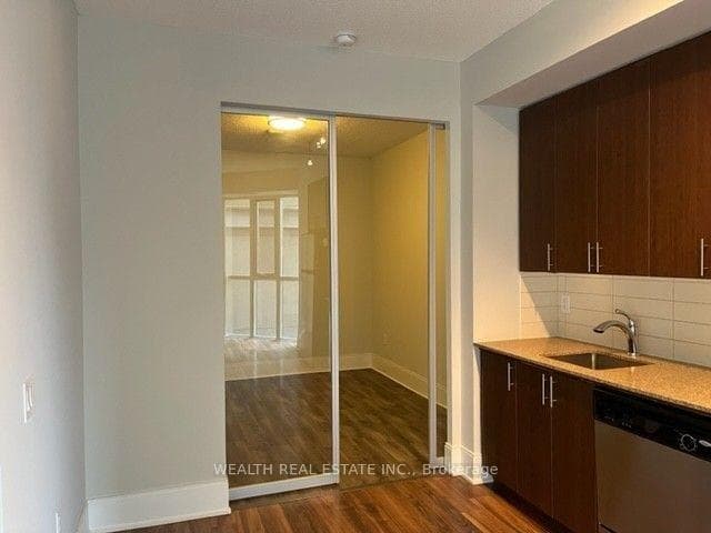 560 Front Street Unit 626 photo 4