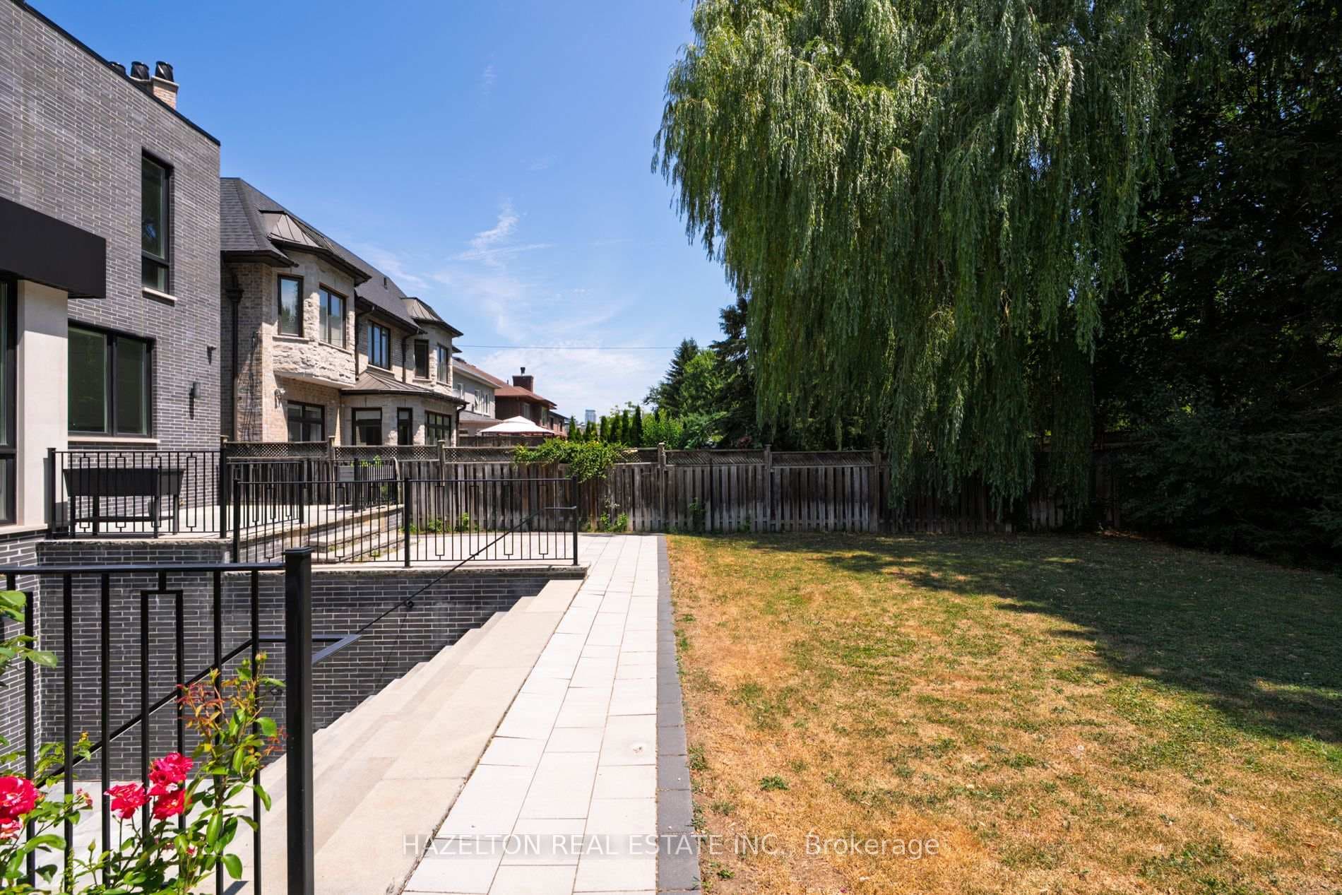 71 Yorkview Drive photo 39