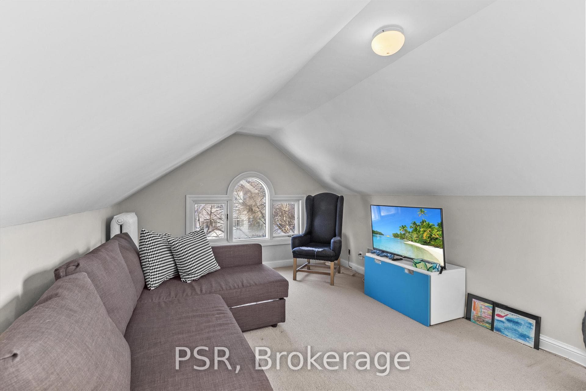 31 Clarendon Avenue photo 17