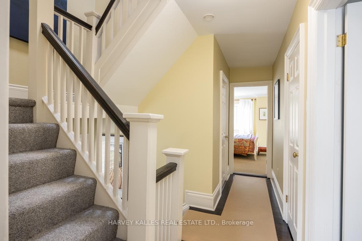 77 Balmoral Avenue photo 19