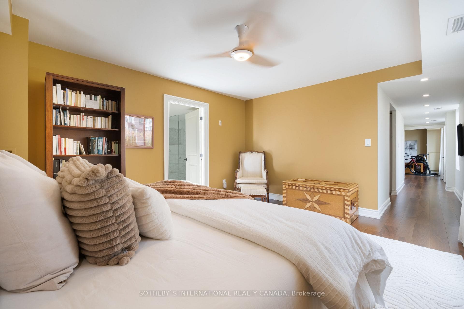 77 Mcmurrich Street Unit Ph16 photo 19