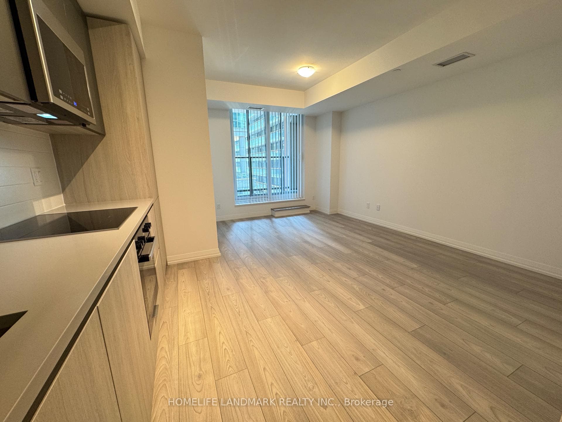 400 King Street Unit 522 photo 8