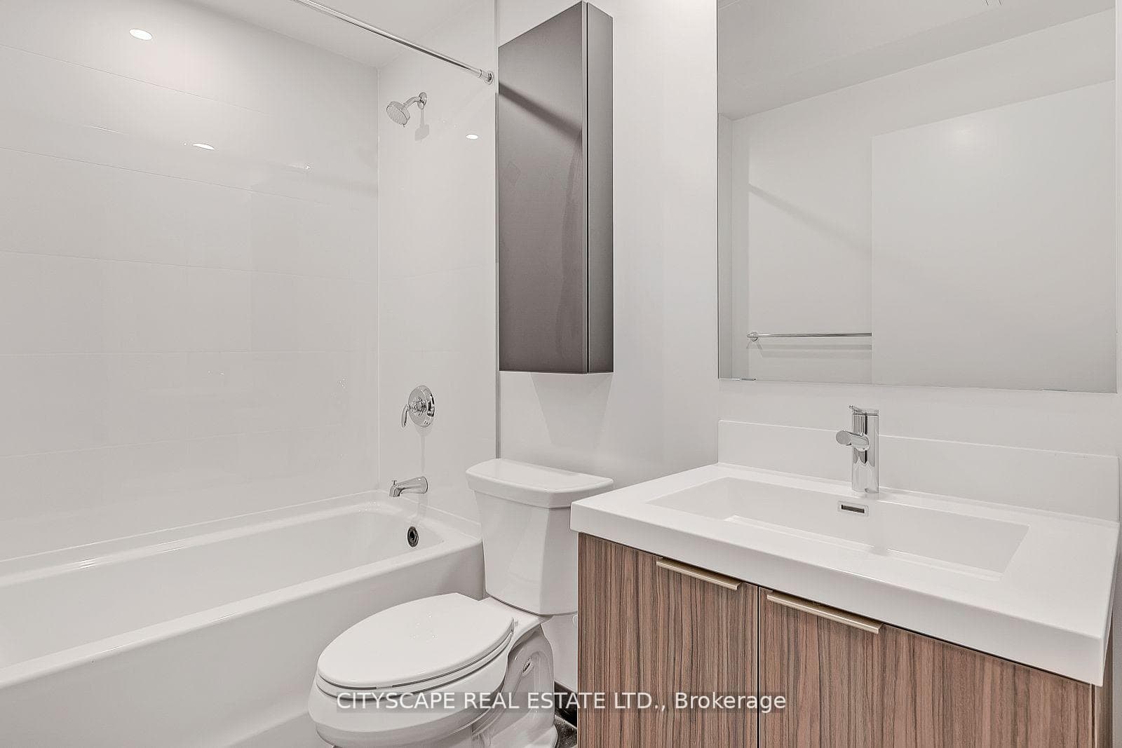 50 O'Neill Road Unit 508 photo 4