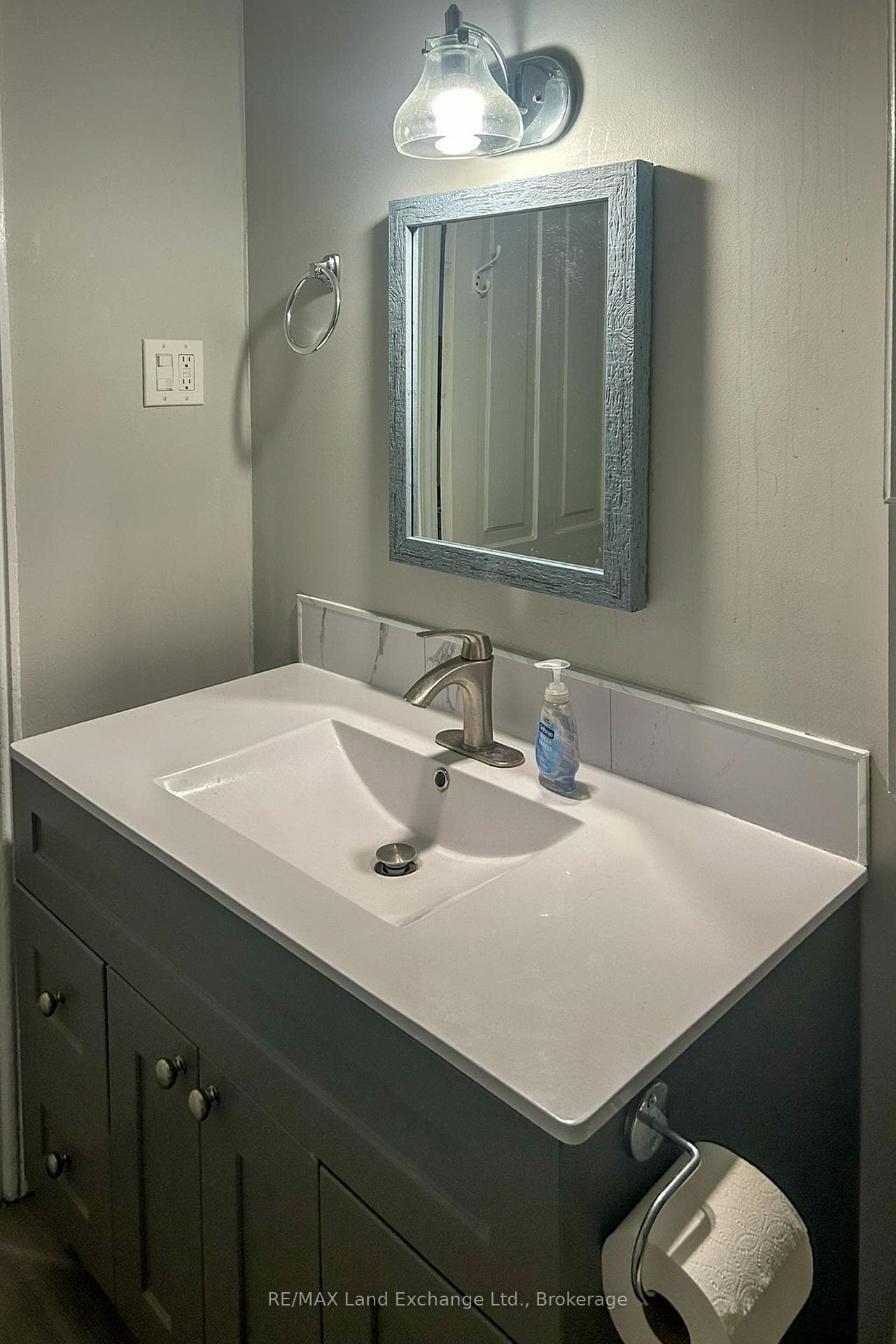Unit 4 (1 Bedroom Apt)