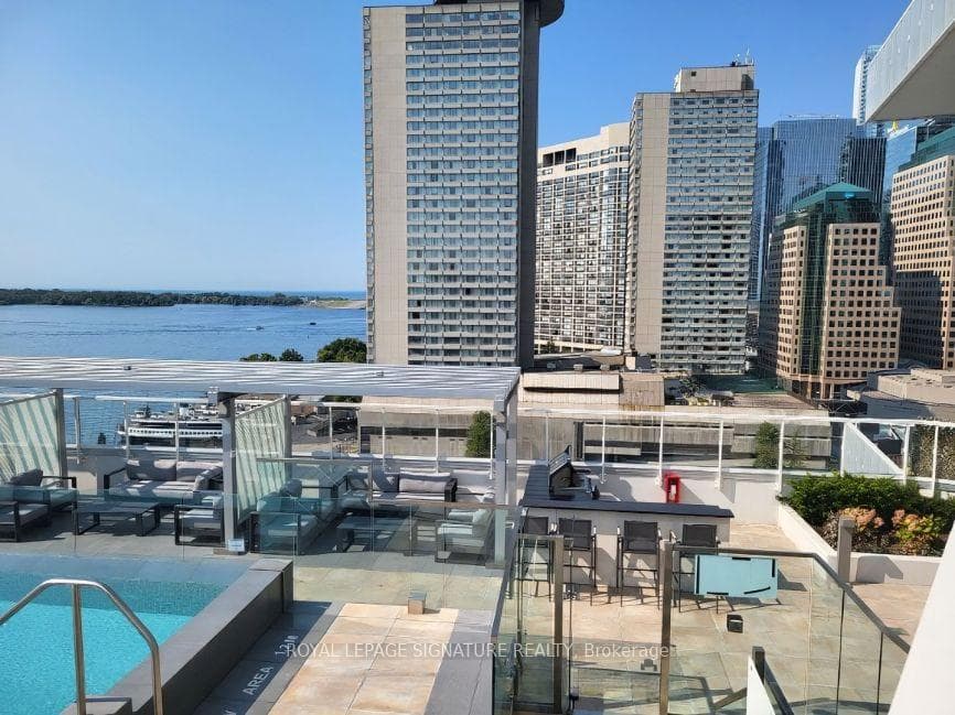 15 Queens Quay Unit 622 photo 20