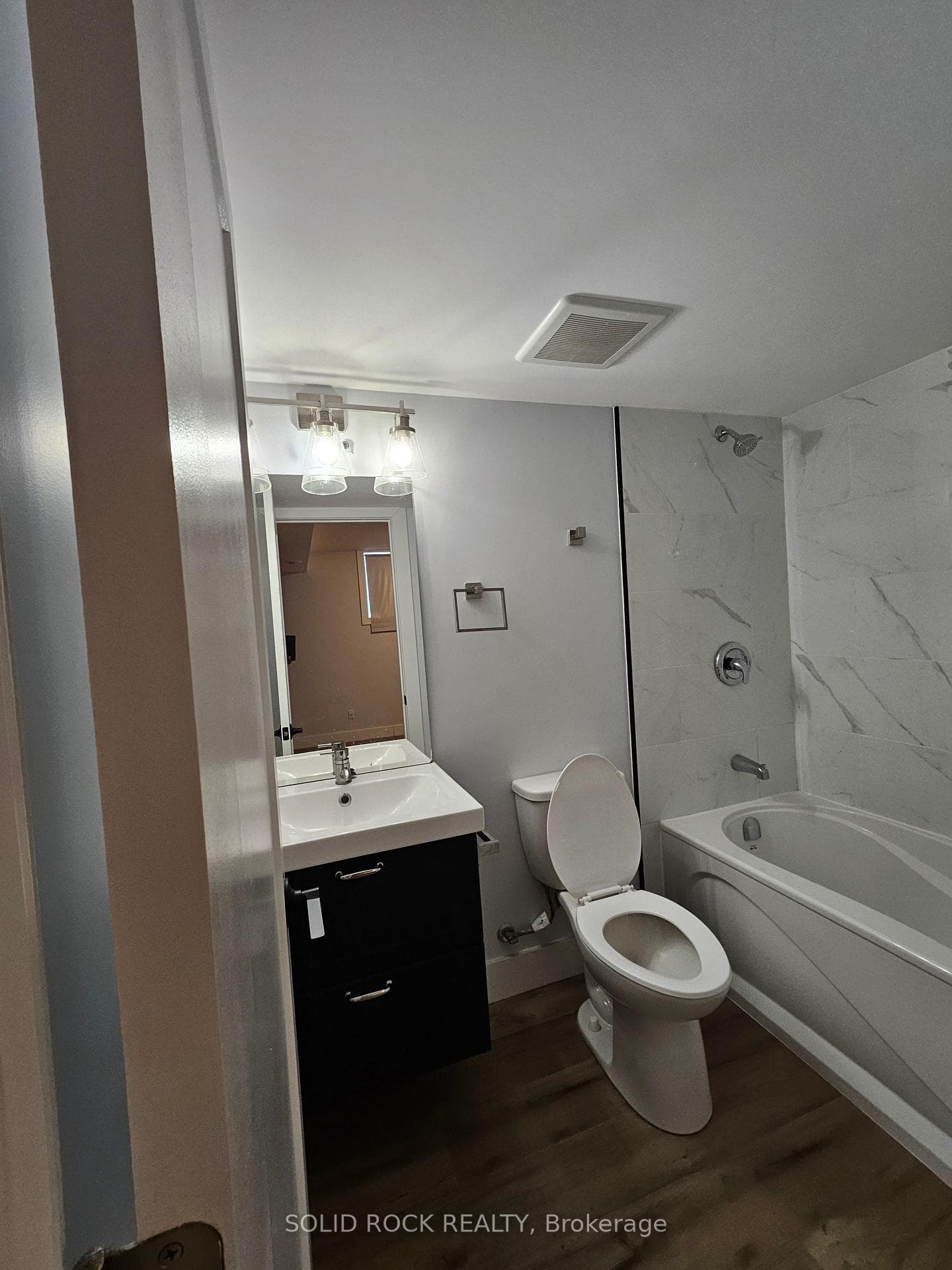 846 Alpine Avenue photo 4