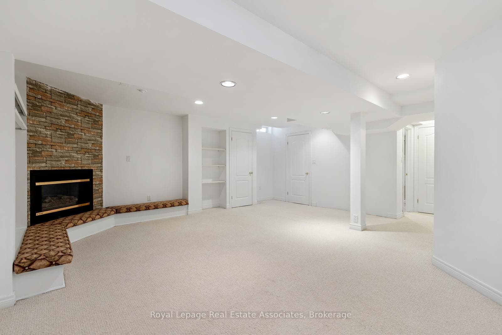 5480 Glen Erin Drive Unit 60 photo 40