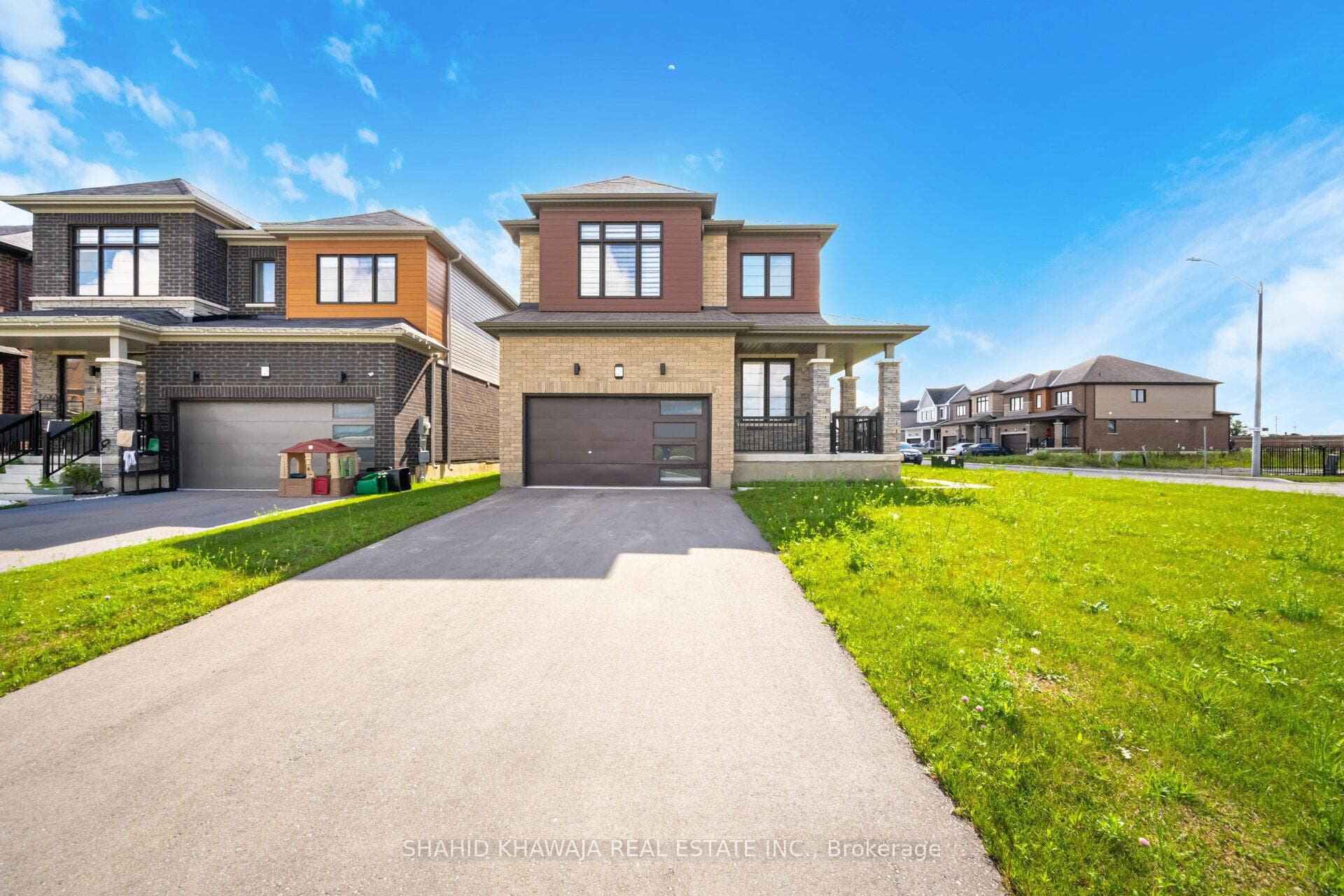 129 Explorer Way photo 2